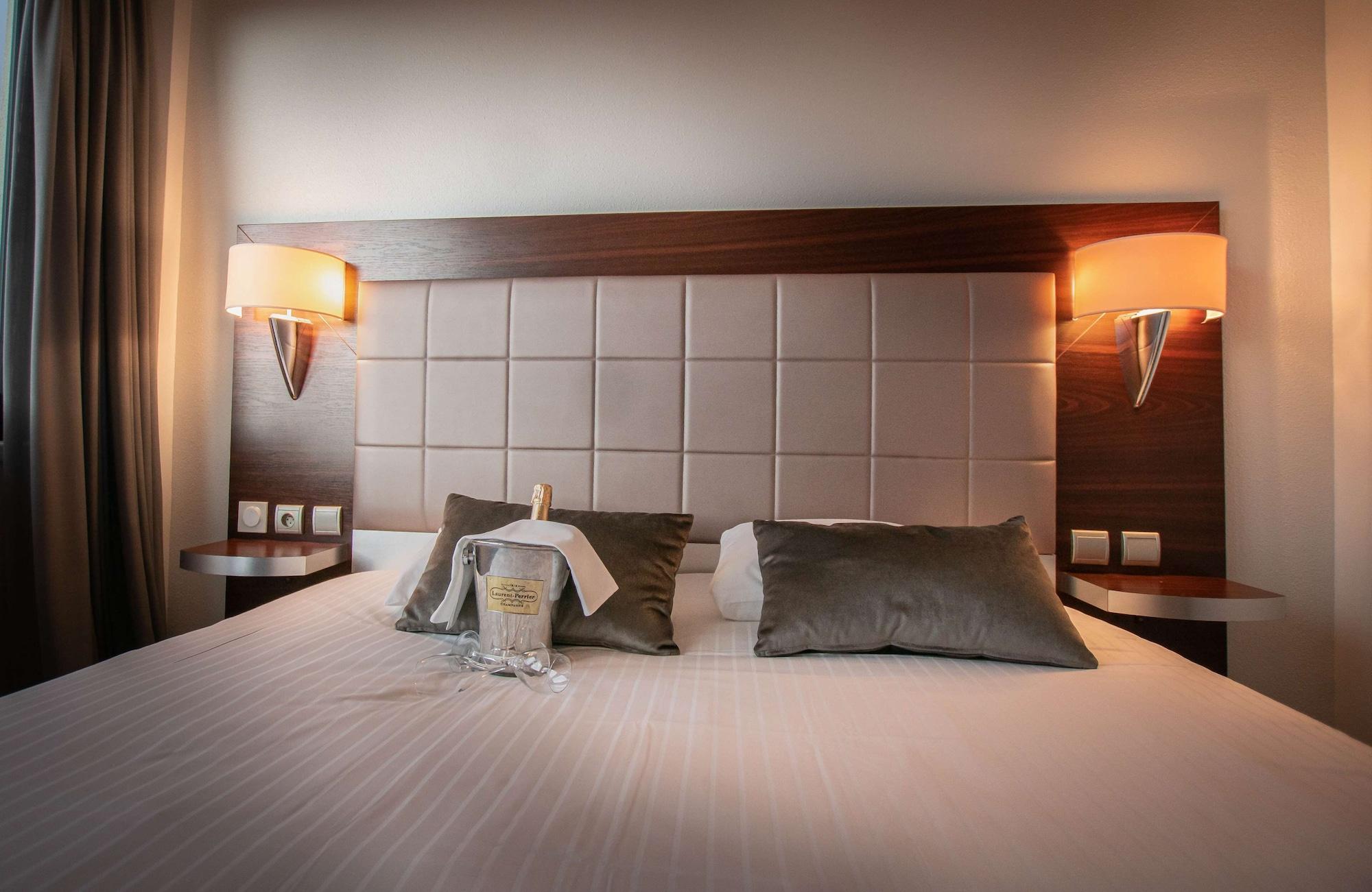 Hotel Kyriad Centre Gare - Atrium Limoges