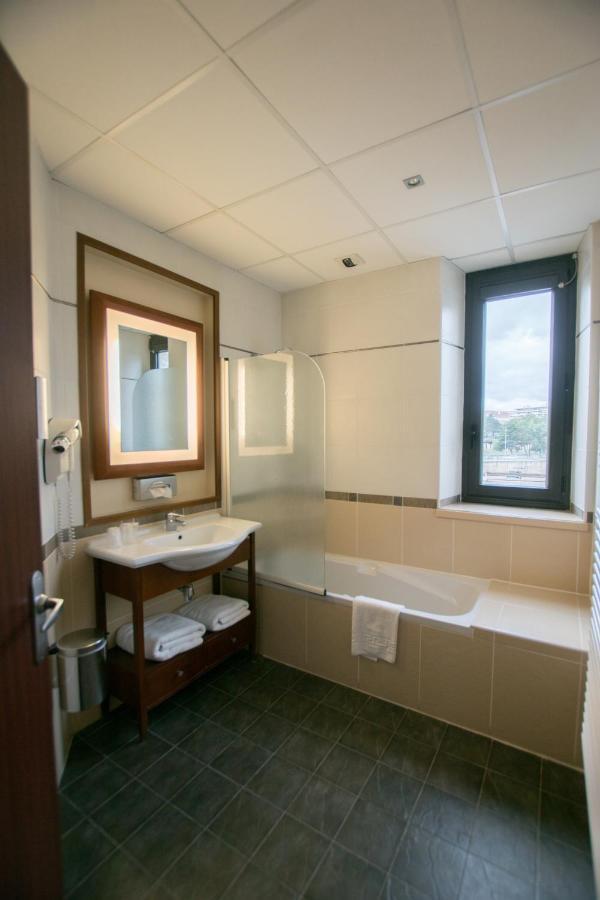 Hotel Kyriad Centre Gare - Atrium Limoges